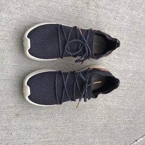 Adidas  cloudfoam charcoal grey